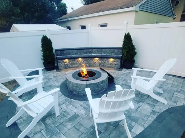 Fire Pits & Fireplaces